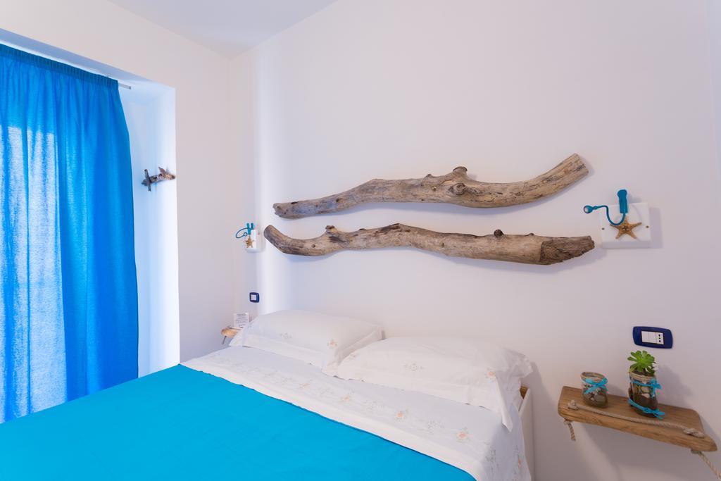 Controvento Rooms Margherita Di Savoia Room photo